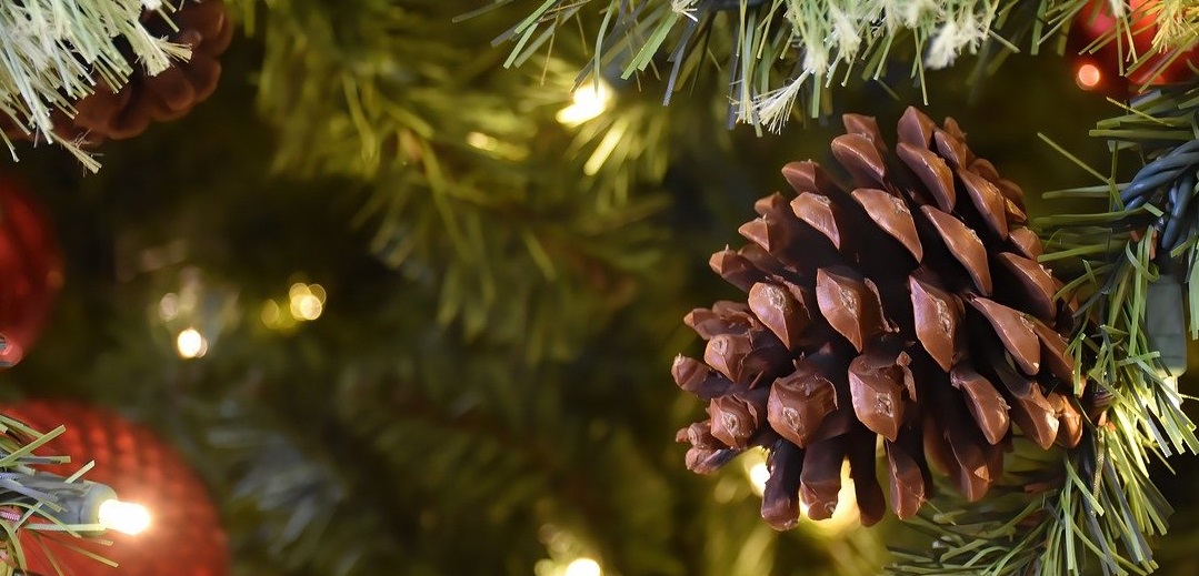 a Christmas ornament made from a pine cone