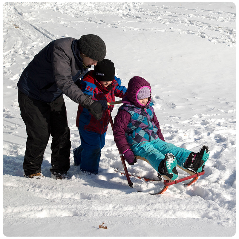 Nature school weekend program students enjoy outdoor winter adventures at Kortright Centre